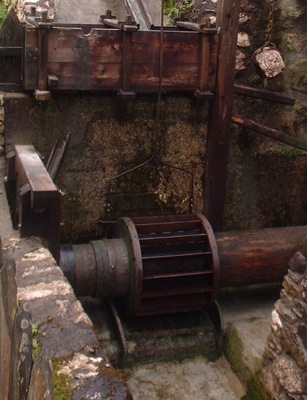Watschel einer Venezianer Säge am Schlern in Südtirol